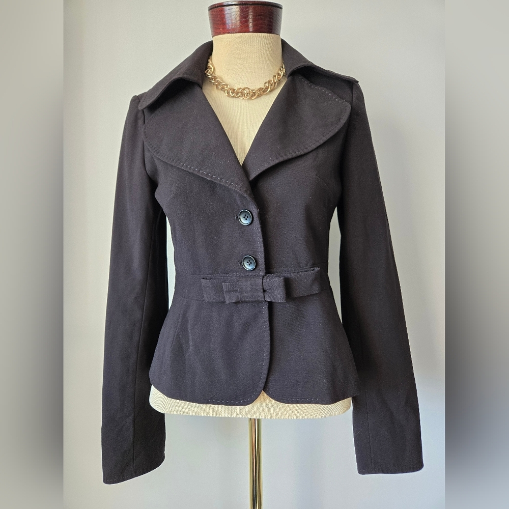 SANDRA ANGELOZZI  Black Blazer With Front Bow. Size 34/ Small